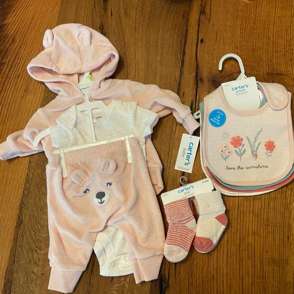 Carter’s Perfect Little Girl Gift Set in Coordinating Colors, NWT, 3 Months